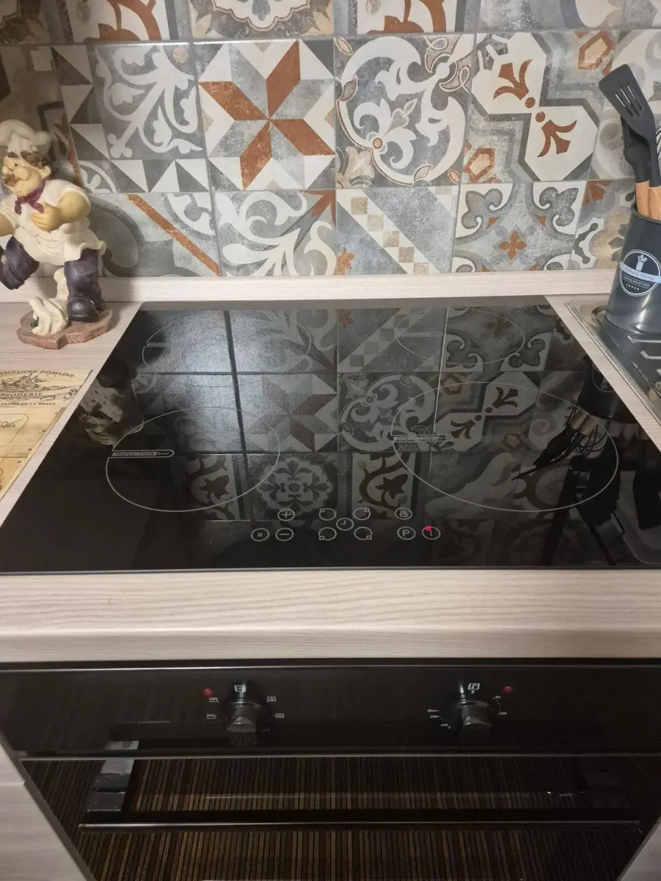 Kitchen prepared for a comfortable independent stay