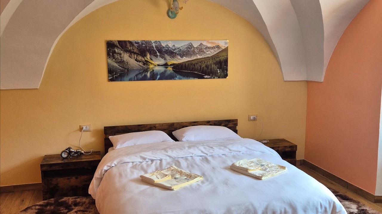 Double bedroom at Casa Regina 21